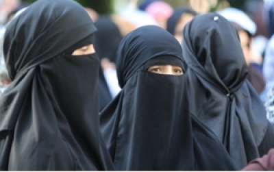 Bulgaria’s Patriotic Front Submits Motion to Ban Wearing Burqas in Public Places